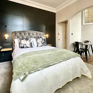 Minster Peak Apartment York